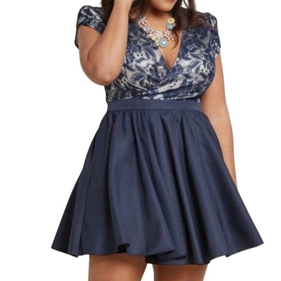 CHI CHI LONDON Betsie Navy Blue Lace Skater Mini Dress - Curve Plus Sz 22 NWT - Picture 1 of 5
